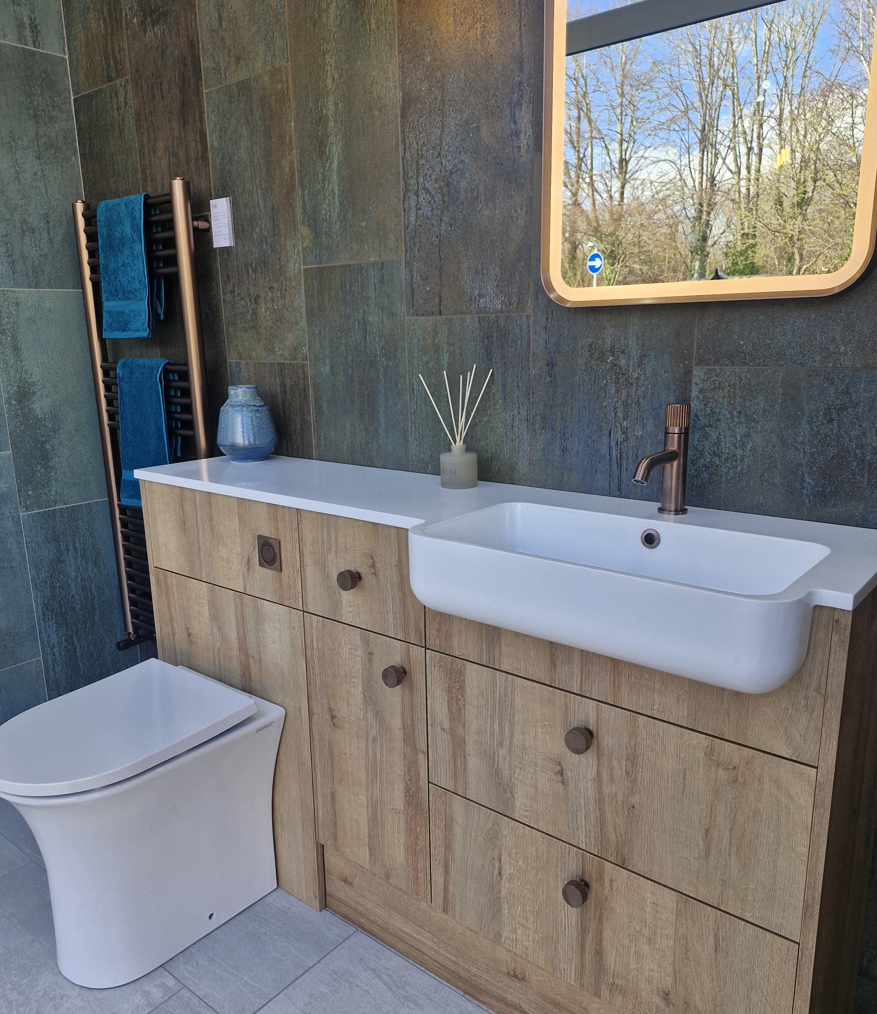 Metropol Style Fitted furniture - Hamilton Oak