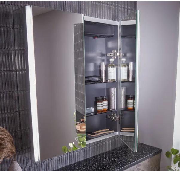 Rendor cabinet